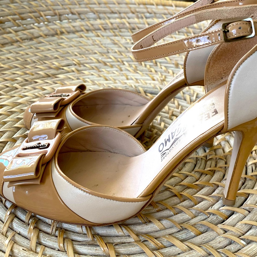 Salvatore Ferragamo beige two tone bow heels